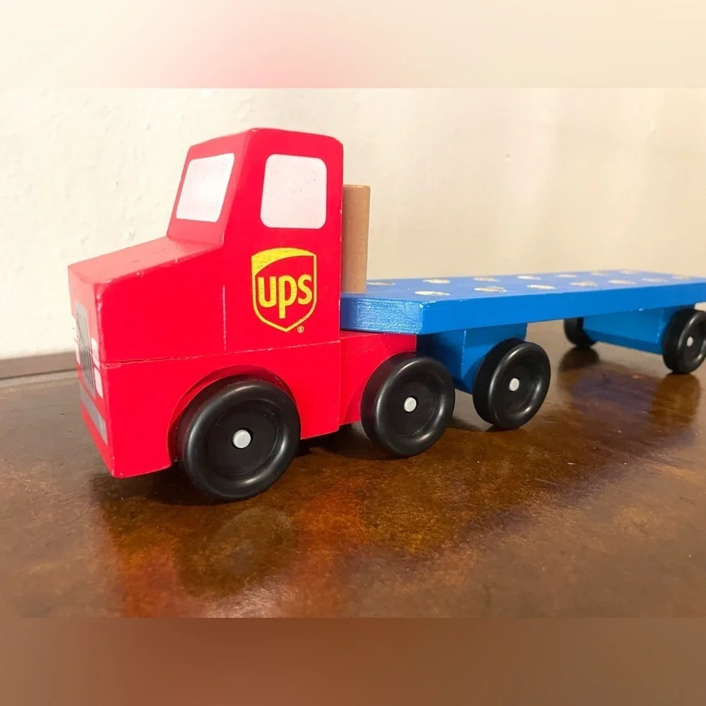 MELISSA & DOUG “UPS” ALPHABET TRUCK NO BLOCKS‎ TRUCK TRAILER